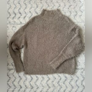 BKE sweater. Size small.